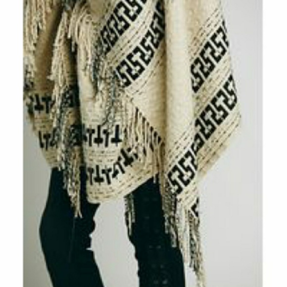 FREE PEOPLE Kennedy Pullover Poncho Cape - Picture 4 of 7